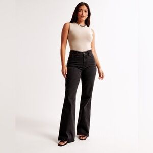 Abercrombie & Fitch The 70s Vintage Flare Ultra High Rise Charcoal 26 / 2 Short